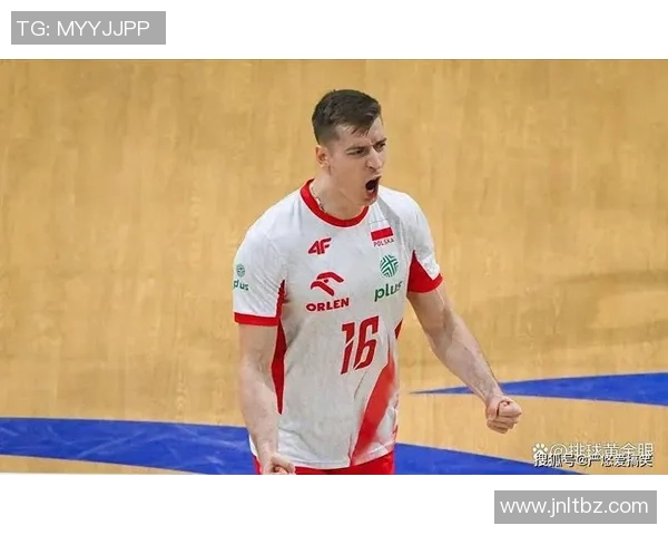 波兰足球明星在欧洲赛场崭露头角引领球队走向新辉煌