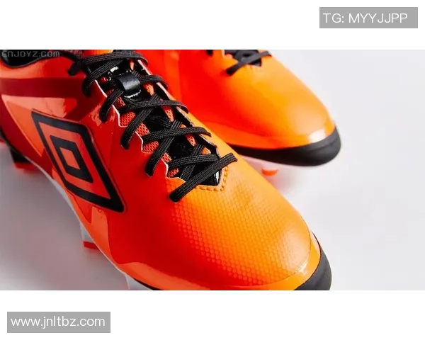 茵宝足球鞋代言球星大揭秘:这些明星球员是品牌代言人的幕后英雄 茵宝足球鞋代言球星大揭秘:这些明星球员是品牌代言人的幕后英雄