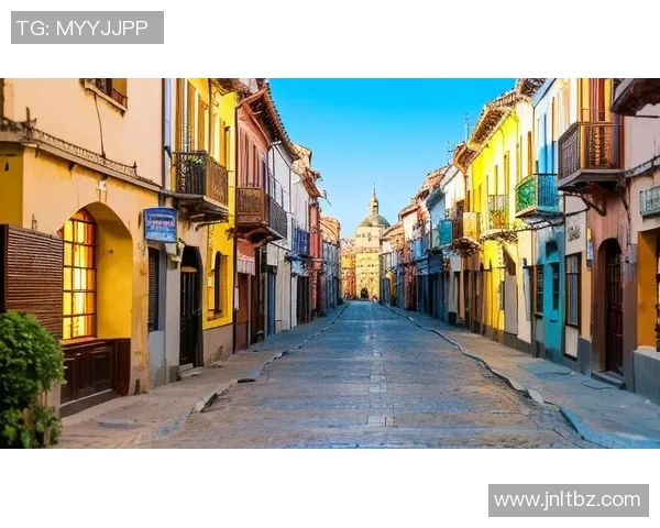 足球男球星为主题的手机桌面壁纸设计,展现球场风采与个性魅力 足球男球星为主题的手机桌面壁纸设计,展现球场风采与个性魅力