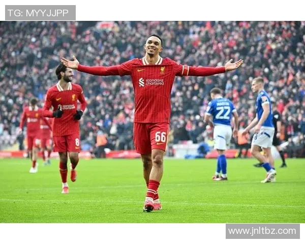 动漫足球球星阿诺德的成长历程与赛场风采解析